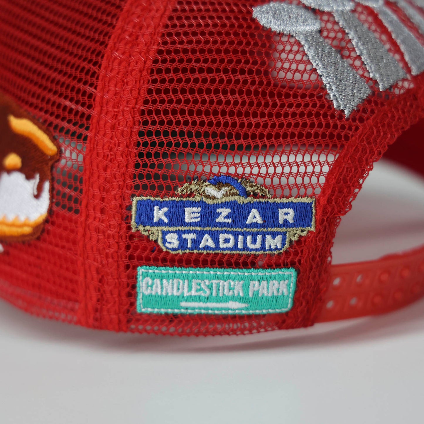 BLVCK LEMONS "SF 9ER" RED HALO TRUCKER HAT