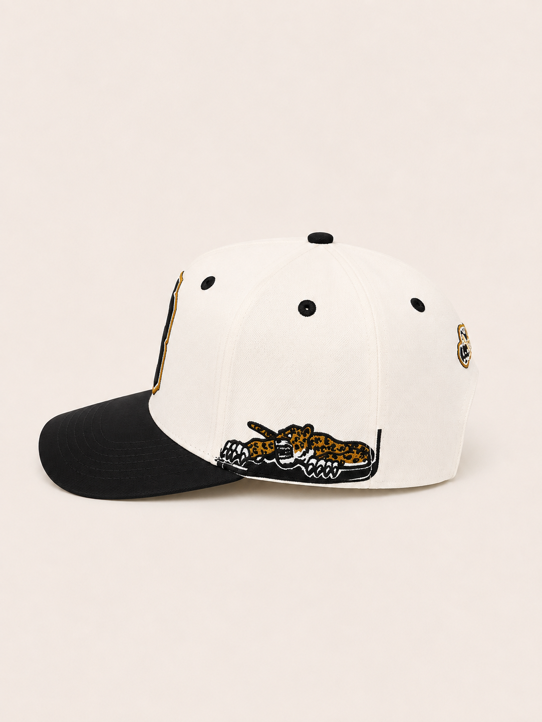 Vallejo Forever Collection (JAGS EDITION) OFF WHITE